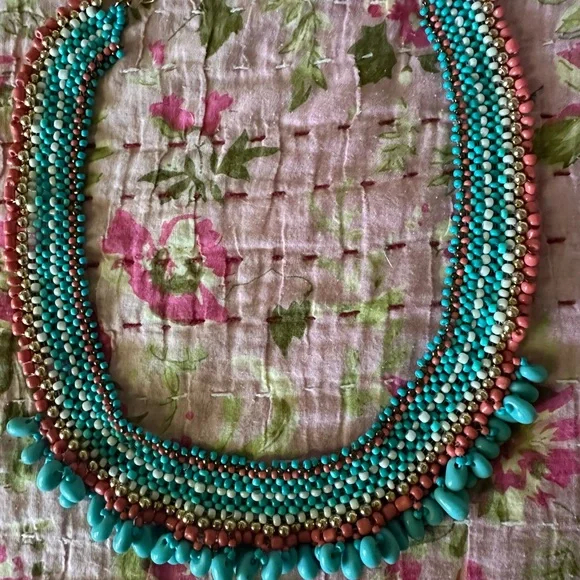 Faux turquoise beaded tribal choker necklace - Picture 5 of 7